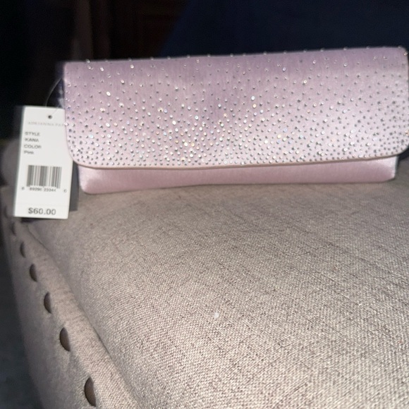 NWT Adrianna Pappel Subtle Pink Clutch w Shoulder Strap w Rhinestones on front - Picture 1 of 4